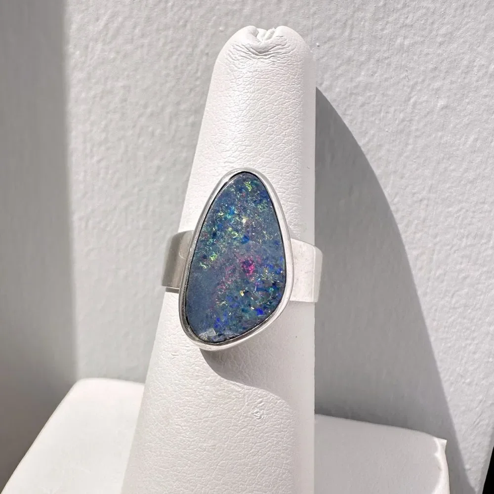 NWT 10x16mm Australian Opal in Bali silver ring!